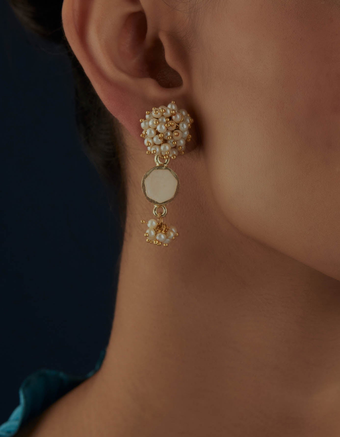 Round Enamel Pearl Earrings