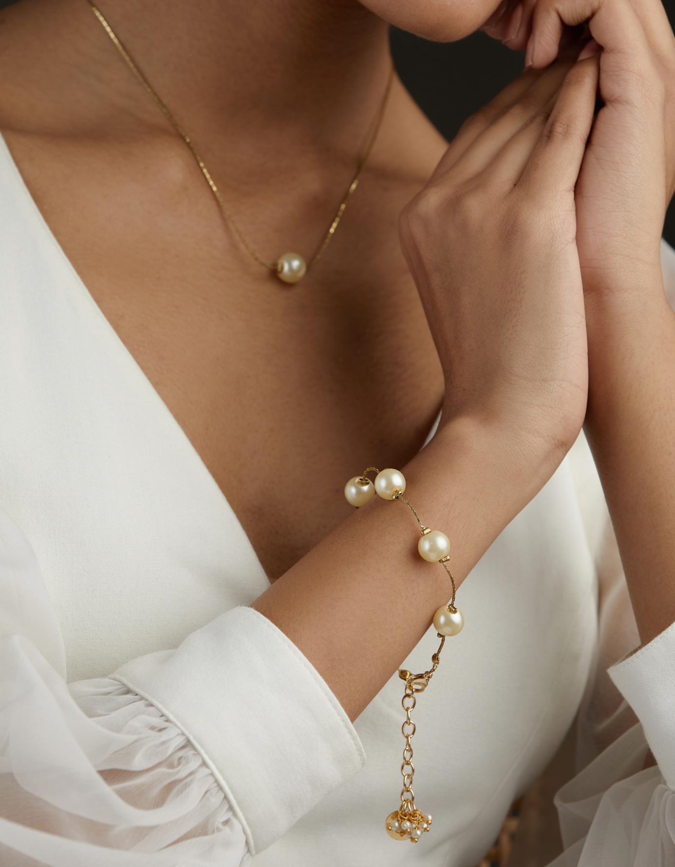 Pearl Pendant and Bracelet Set