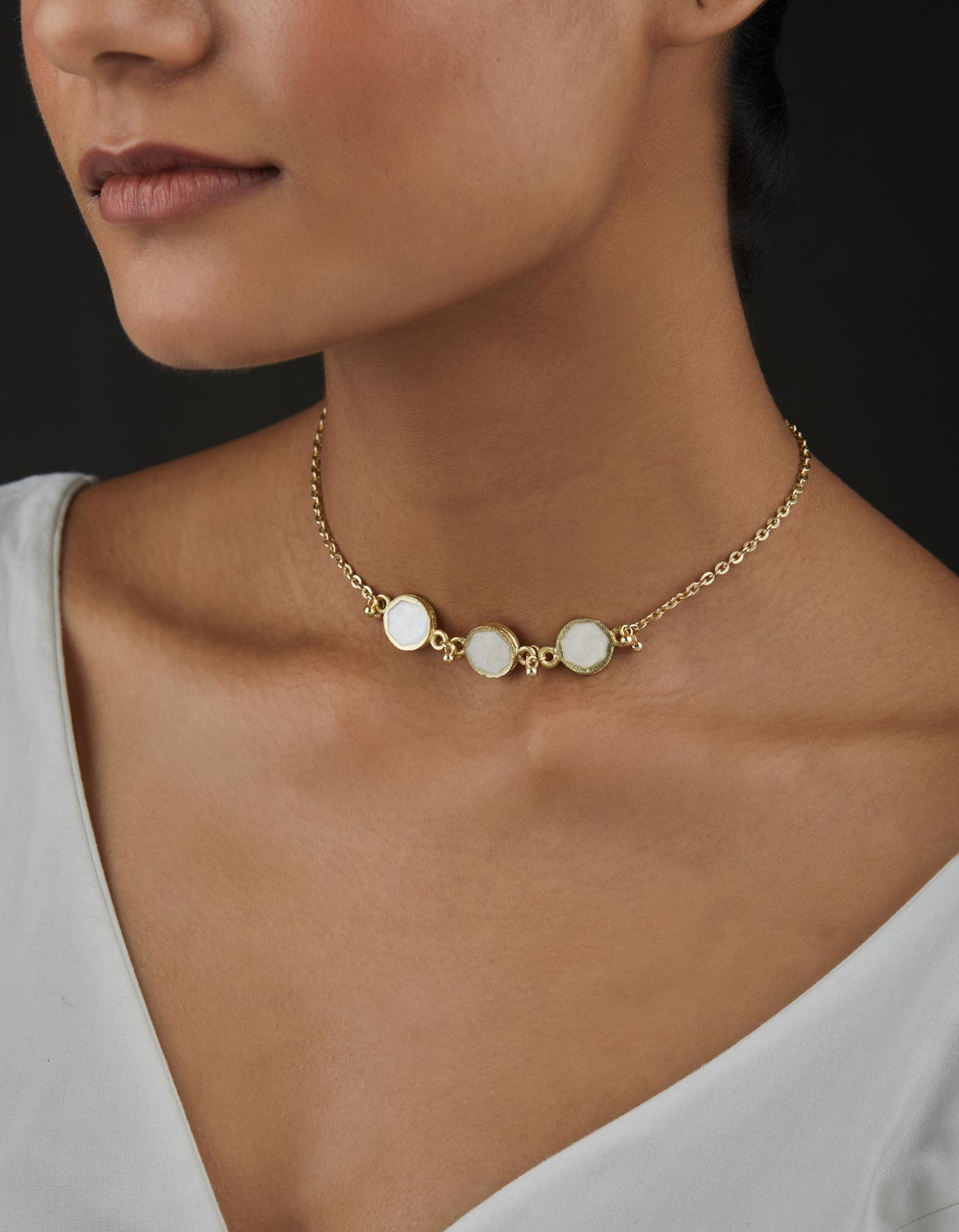 Round Enamel Choker