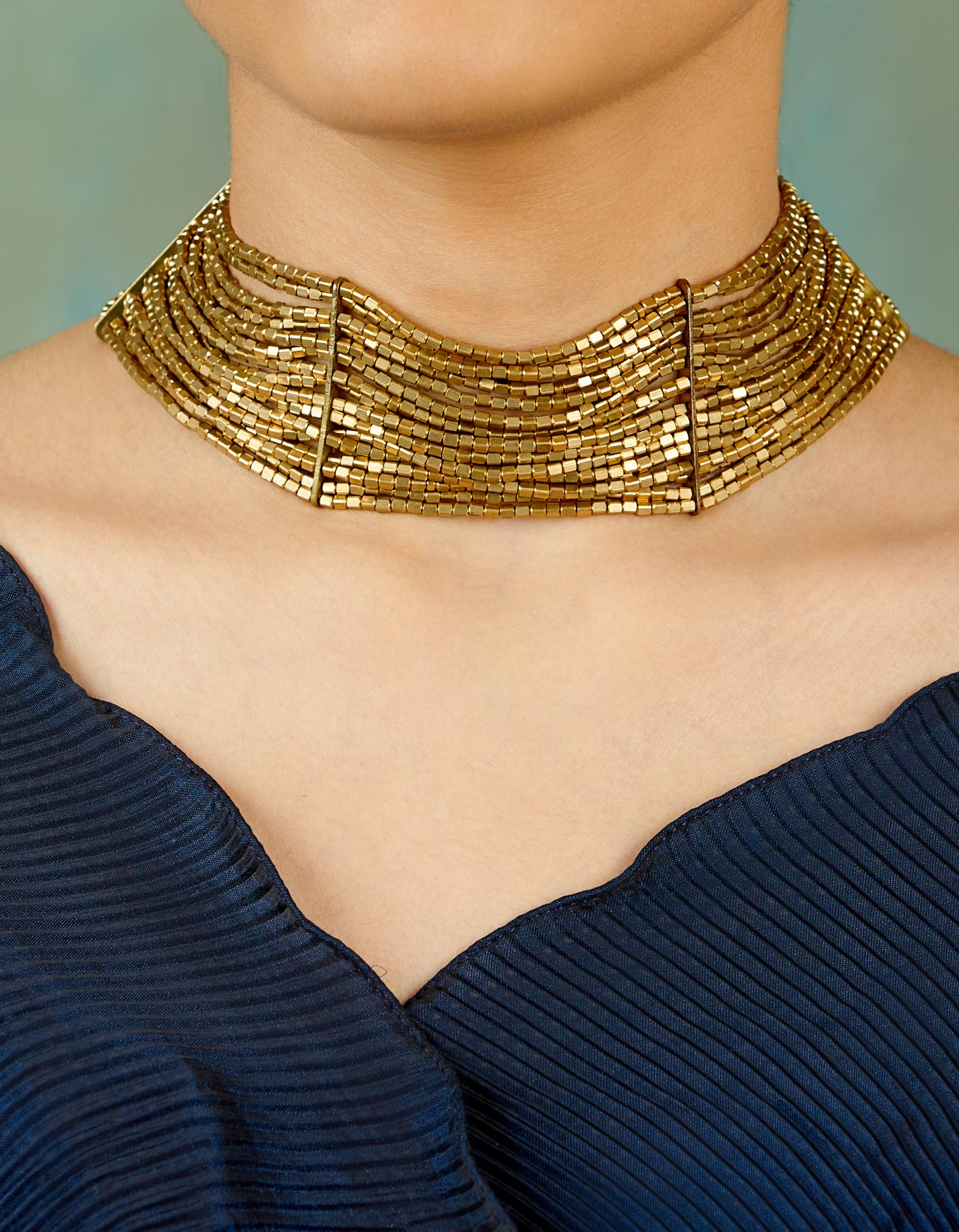 Round Chauras Gold Wide Necklace